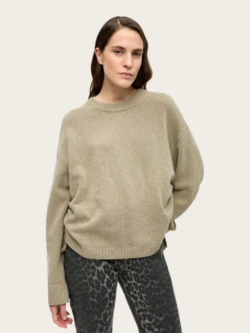 Future Wool Mix Oversized O-neck - Dusty Olive