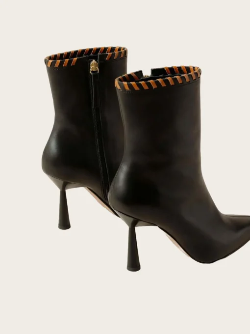 Leo Leather - Black