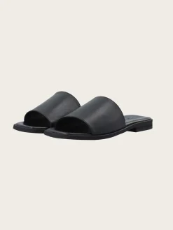 Marilyn Leather - Black