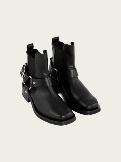 S2340 Biker Low Cut Chelsea Boot - Black
